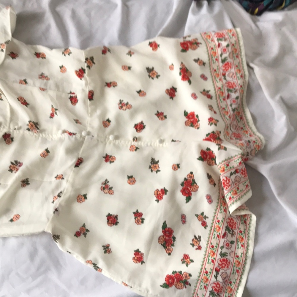 Romper - Picture 2 of 4